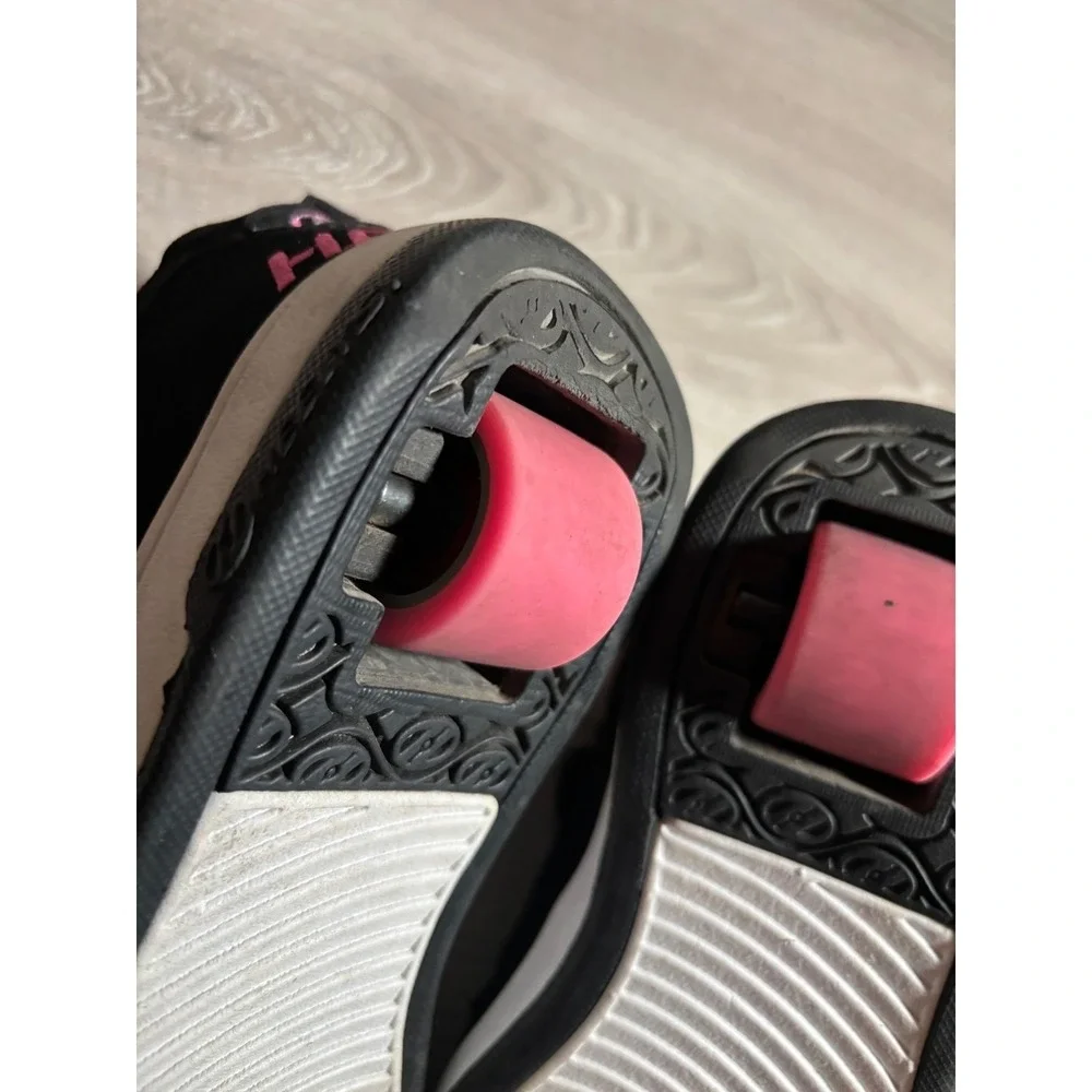 Heelys Kids Youth 3 Single Wheel Skate Shoes Low Top Sneakers Roller Shoes
